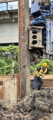 35ton SHANTUI Excavator Side Grip Hydraulic Pile Driver and Smooth Pile Lifting for 6-12M Pile Driver