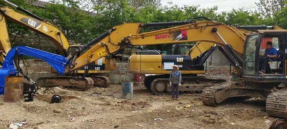 Επαγγελματίας οδηγός ορυκτών για έργα κατασκευής και υποδομών