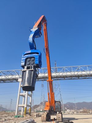 Photovoltaic Pile Driver For Cement Piles 48-52 Ton HITACHI Excavator