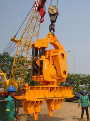 Σφυρί δόνησης DZ150A – Κινητήρας 150 KW + πλάτος 12,5 mm – Ιδανικό για υπεράκτιες θεμελιώσεις και φράγματα στην Ρωσία